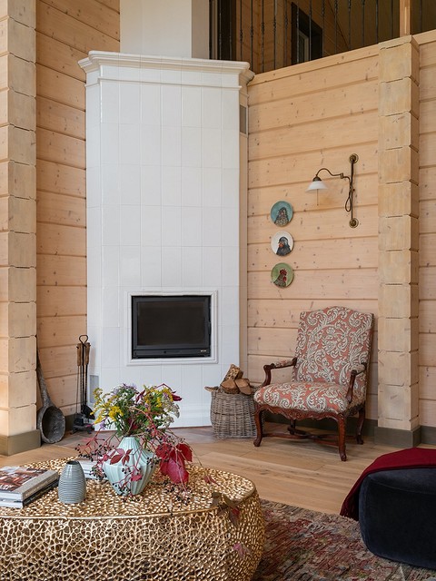 Odnowiona szafka nocna jako element aranżacji wnętrza. Styl rustykalny.