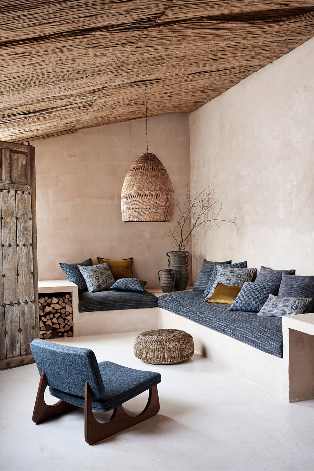 Gliniana tynkowanie: ekologiczne ściany z regulacją wilgotności i stylem rustykalnym