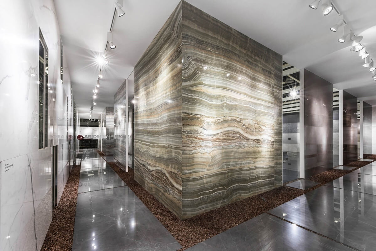 Stylowe ceramiczne doniczki do roślin jako element dekoracyjny w każdym wnętrzu.