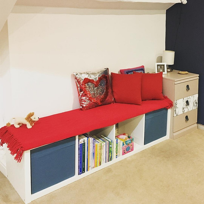 Kreatywne pomysły na wykorzystanie półek IKEA do przechowywania książek i dekoracji