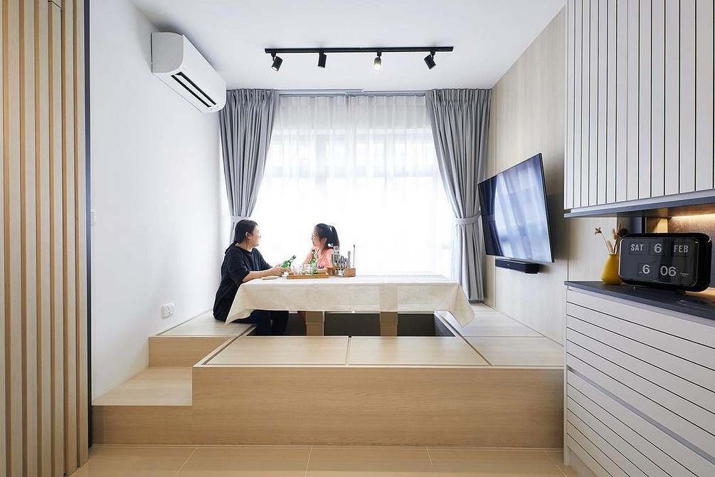 Stół: Elegancja i funkcjonalność Elegancki stół rozkładany do małego mieszkania, idealny do oszczędzania przestrzeni w 2026 roku.