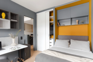 Małe mieszkanie 2026: Jak funkcjonalnie urządzić i nie zagracić?
