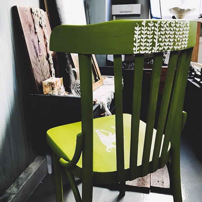 Renowacja krzesła krok po kroku: kompleksowy proces odnowienia mebla