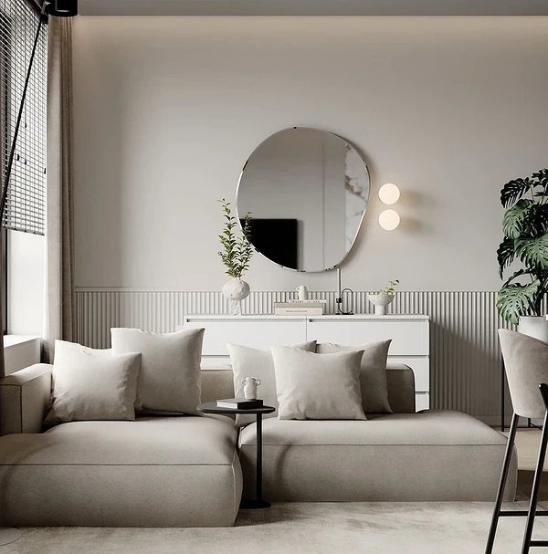 Elegancka biała sofa klasyczna Klasyczne wnętrze salonu z białą sofą, ozdobioną poduszkami i eleganckimi detalami.