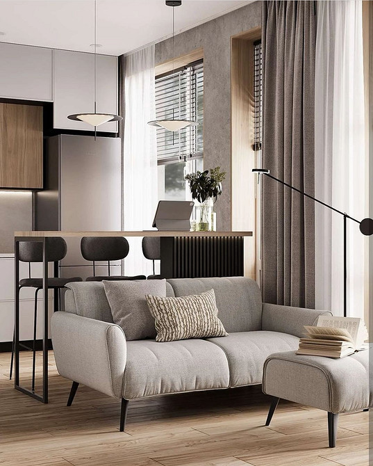 Biała sofa dla dzieci Biała sofa rozkładana w pokoju dziecięcym z kolorowymi zabawkami i dekoracjami.