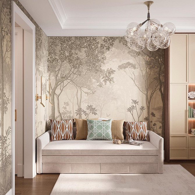 Beżowa sofa ze skórzaną tapicerką w nowoczesnym gabinecie z regałami na książki.