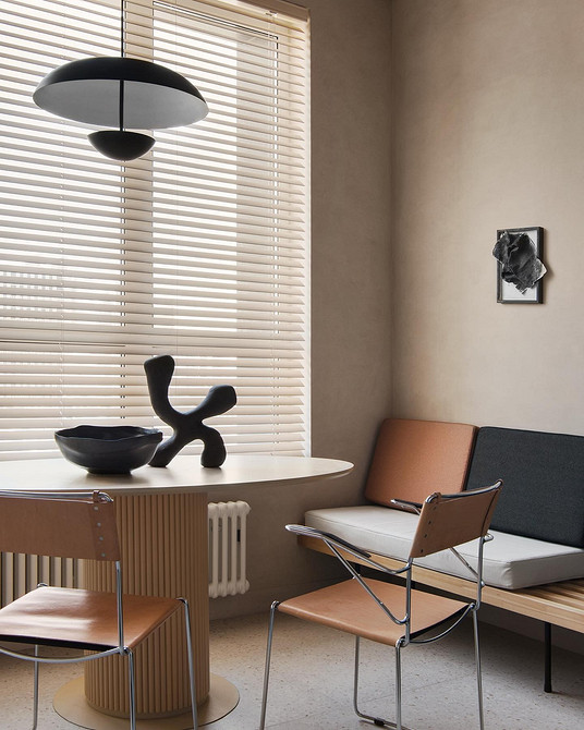 Wysokość kanapy w kuchni: dopasowana do stołu dla komfortowego siedzenia