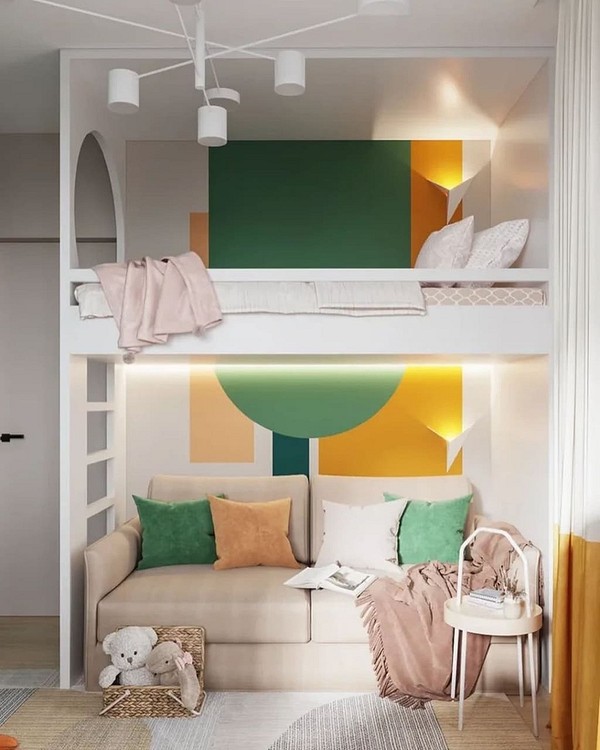 Dekoracyjne poduszki Pokój dziecięcy z łóżkiem piętrowym, sofą i dekoracyjnymi poduszkami.