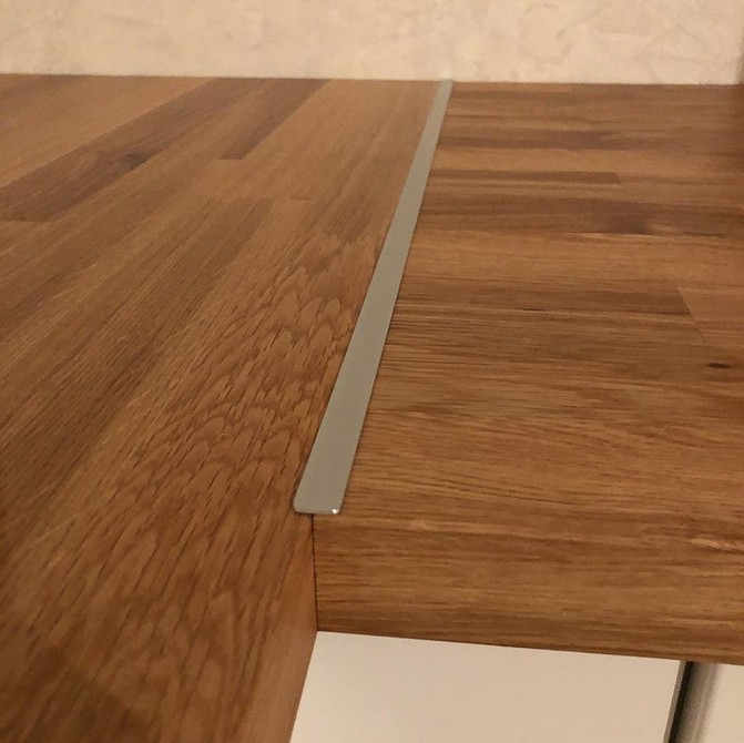 Różne rodzaje łączeń blatów kuchennych: przegląd popularnych i efektywnych metod łączenia.