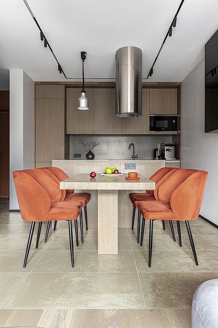 Harmonia wnętrza Rozmieszczenie mebli w kuchni z salonem: porady dotyczące harmonijnego wnętrza.