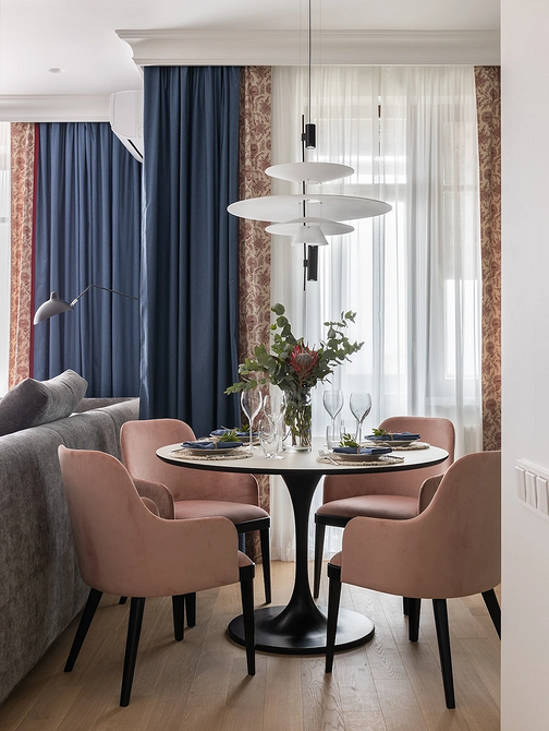 Organizacja przestrzeni Funkcjonalna kuchnia z salonem: organizacja przestrzeni i rozplanowanie mebli.