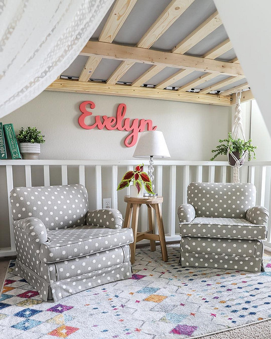 Projekt antresoli Plan łóżka na antresoli DIY: oszczędność miejsca w małym mieszkaniu 2026.