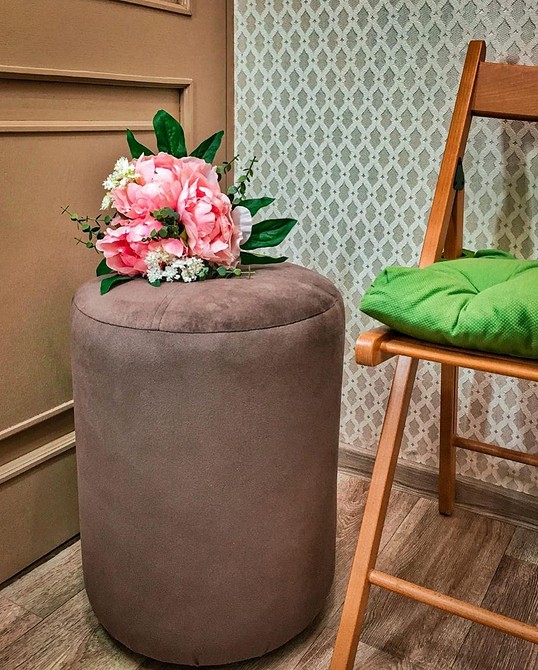 Inspirujące pomysły na pufy DIY: od klasyki do nowoczesności.