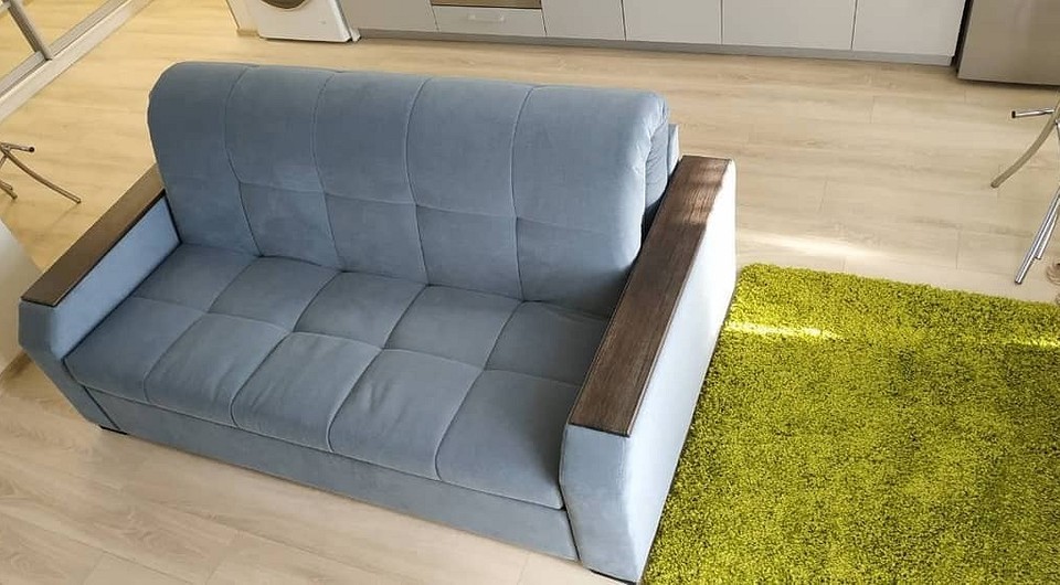 Narożna sofa akordeon Narożna sofa akordeon – funkcjonalne i przestronne rozwiązanie dla większych rodzin.