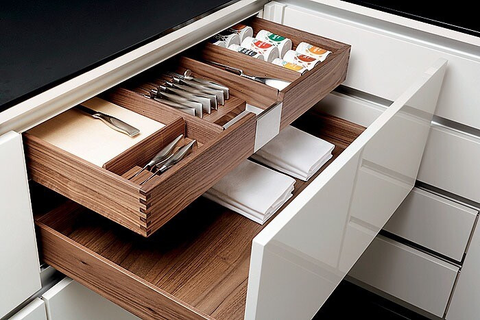 Ergonomiczne przechowywanie w kuchni 2026: Optymalizacja przestrzeni i łatwy dostęp do produktów.