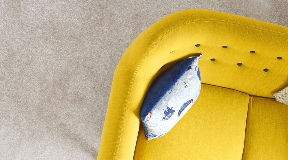 Różne style obić Różnorodność tkanin na obicia sof: od klasyki po nowoczesne rozwiązania.