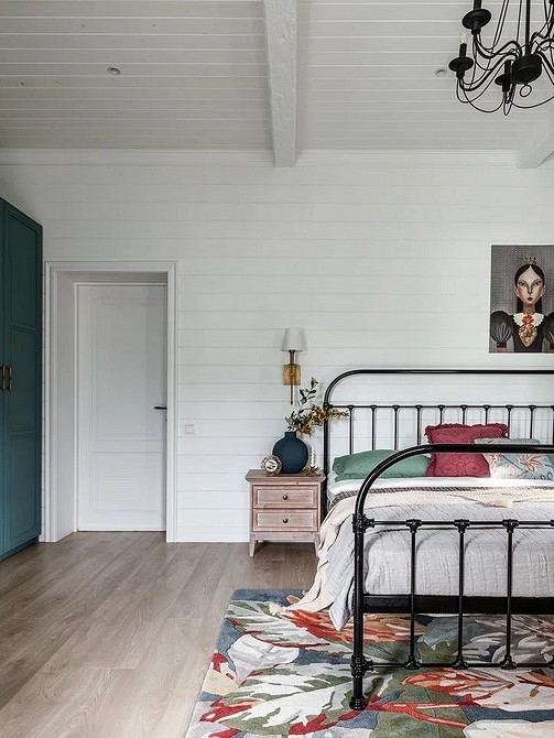 Łóżko w nowoczesnej sypialni: wybór ramy i stylu mebli dla dorosłych