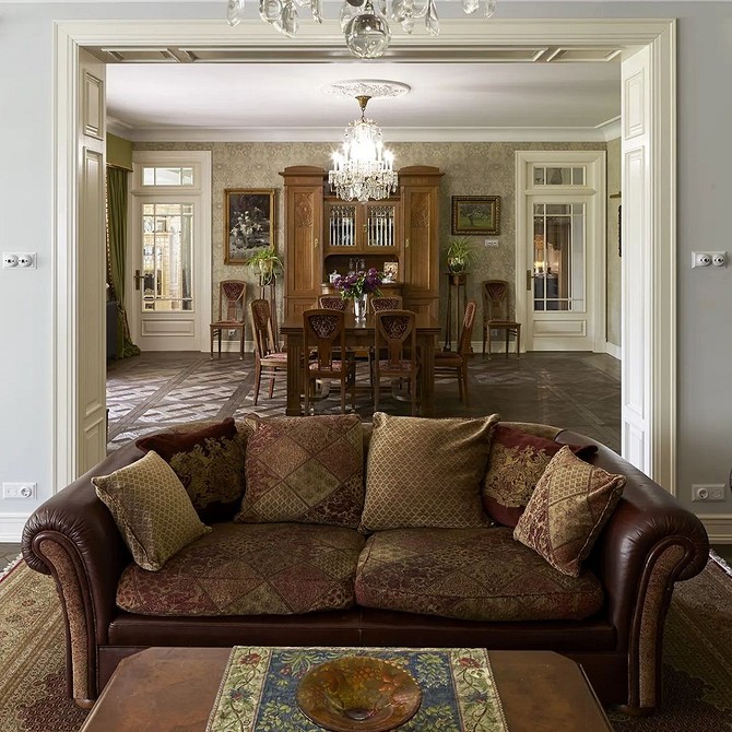 Stylowa brązowa sofa w pokoju dziecięcym: jak dobrać kolor i meble?