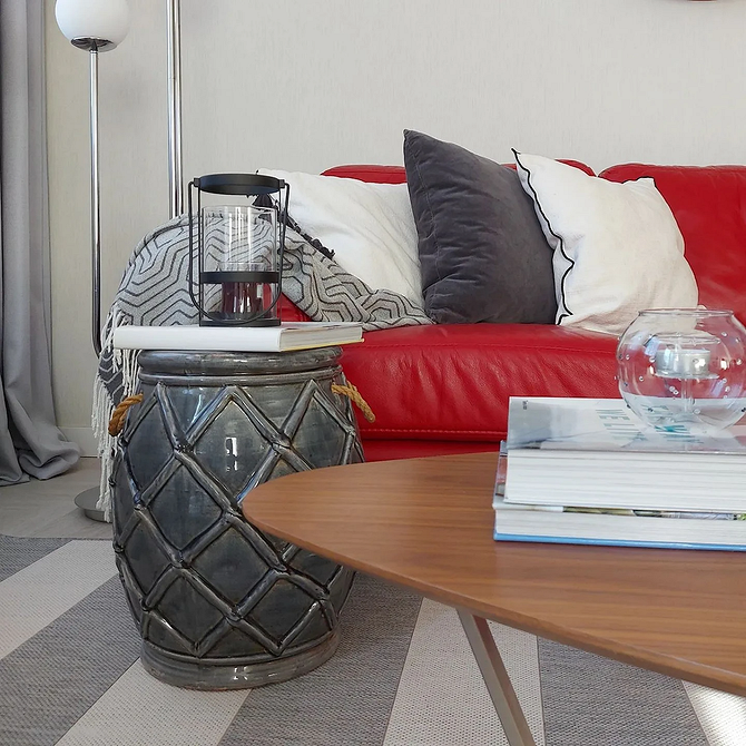 Luksusowa skórzana sofa Luksusowa skórzana sofa: jak prawidłowo dbać o kolorową tapicerkę meblową.