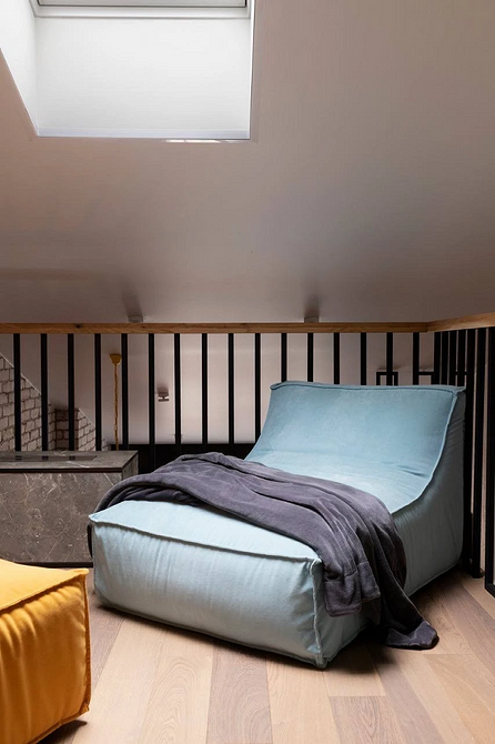 Krzesło w mieszkaniu: inspiracje na przytulne i stylowe aranżacje.