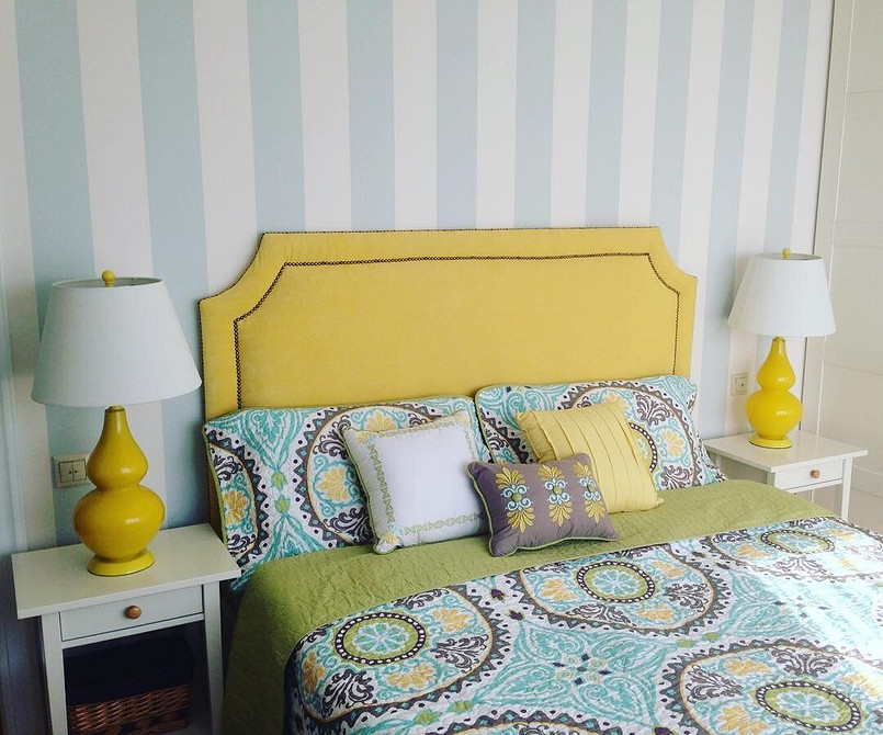 Druga szansa w domu Elementy wnętrza z drugą szansą: odnowione łóżko, stół, fartuch kuchenny DIY