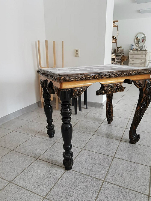 DIY z pasją! Dekoracja mebli DIY: odnowione łóżko, stół, fartuch kuchenny z miłością