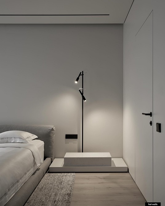 Eleganckie łóżko do sypialni 2026: miękkie wezgłowie i stonowana kolorystyka.