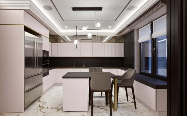 Nowoczesny design wnętrza mieszkania po remoncie w jasnych tonach. Remont mieszkania 2026.