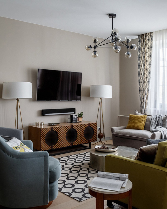 Дизайн интер'єру w szarych tonach: Połączenie z innymi kolorami i materiałami.