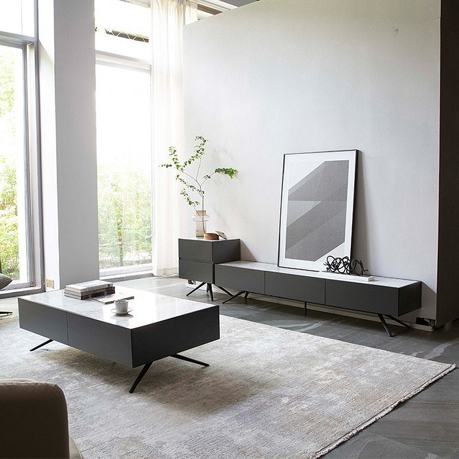 Elegancka szafka RTV Elegancka szafka RTV - idealne dopełnienie nowoczesnego wnętrza salonu.