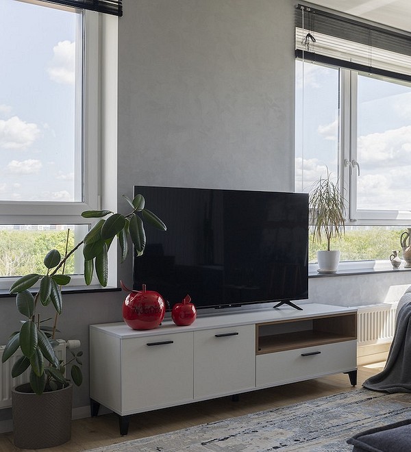 Wygodna Tumba RTV Szafka RTV zapewniająca wygodne oglądanie telewizji i przechowywanie. Funkcjonalny design.