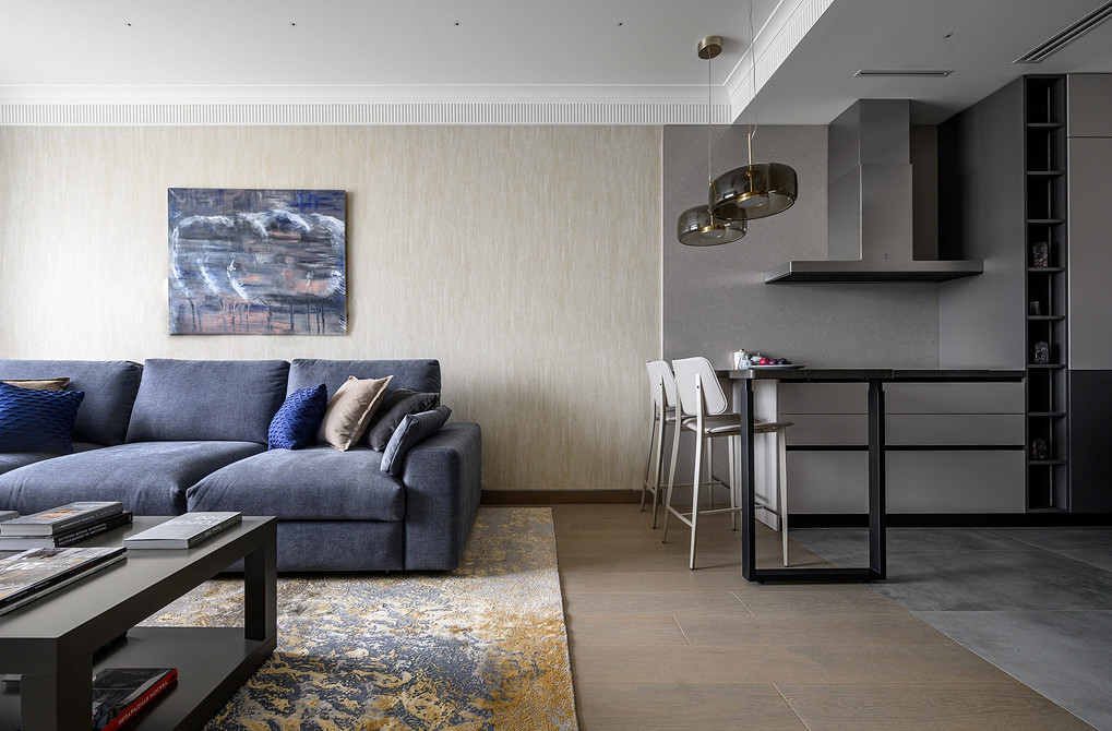 Mały narożnik kuchenny idealny dla małej rodziny. Funkcjonalność w ograniczonej przestrzeni.