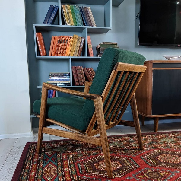 Renowacja krzeseł DIY. Krzesła vintage odzyskują blask.