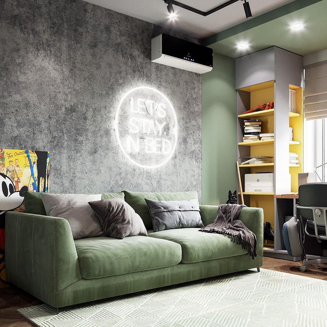 Welurowa zieleń w salonie Zielona kanapa welurowa w salonie z dekoracyjnymi poduszkami i zasłonami w tonacji zieleni