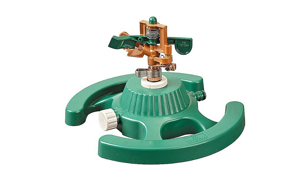 Zraszacz ogrodowy z regulacją intensywności i obszaru nawadniania trawnika.