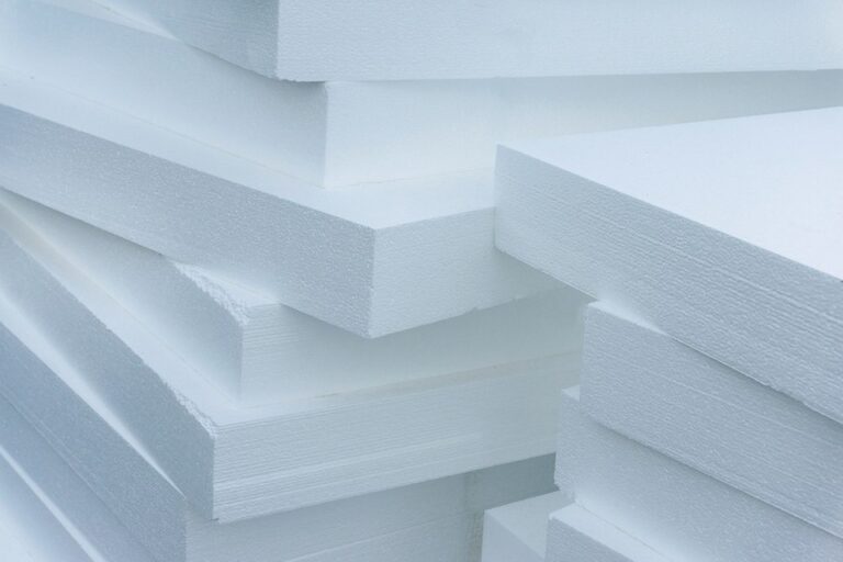 Izolacja domu szkieletowego: uniknij błędów i oszczędzaj na lata! — Izolacja z wełny mineralnej