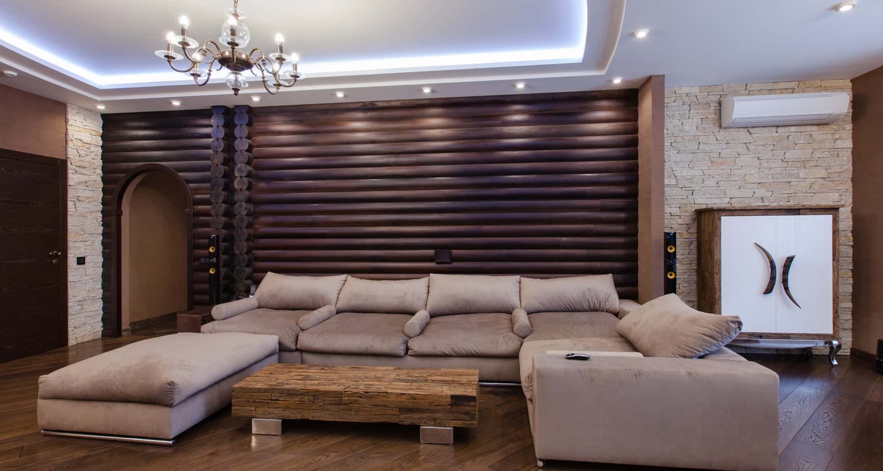 Kuchnia w ciemnych kolorach z nowoczesnymi technologiami i oświetleniem, projekt 2026.