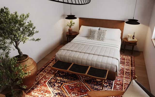 Stylowe beżowe wnętrze domu 2026 z akcentami naturalnych materiałów i neoklasyki