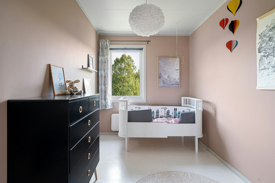 Brizer oczyszcza powietrze, poprawiając mikroklimat i komfort życia w mieszkaniu.