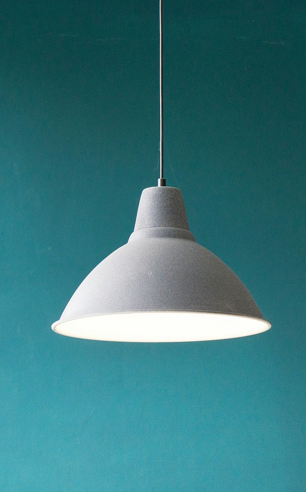 Automatyczne światło: Korytarz domu Automatyczne oświetlenie z czujnikiem ruchu: przykład zastosowania w korytarzu domu.