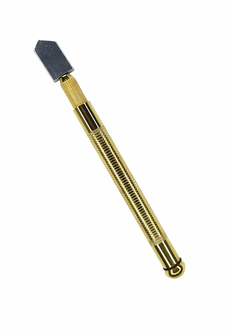 Cięcie szkła przecinakiem olejowym: precyzyjne nacięcie przed łamaniem szkła.