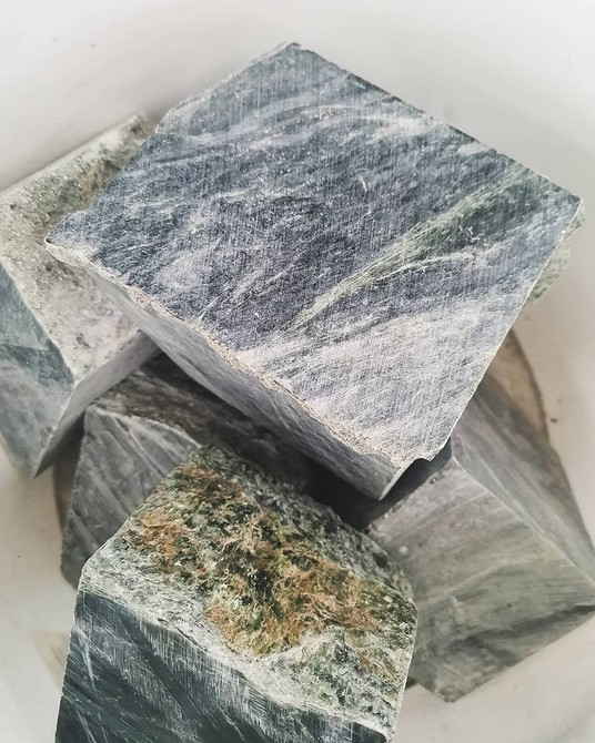 Idealne kamienie Wybór kamieni do sauny, porównanie i porady.