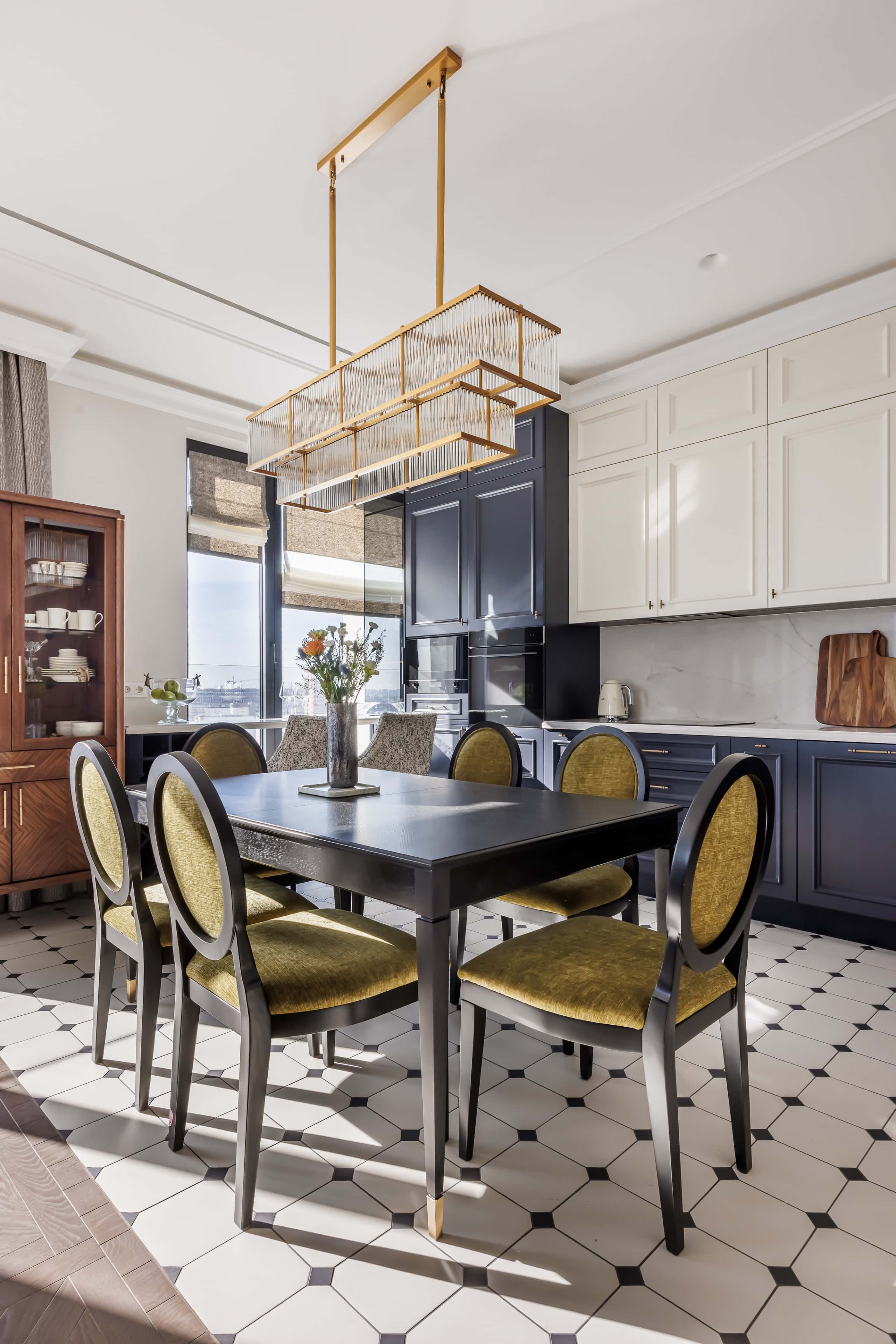 Remont mieszkania premium: kuchnia z wyspą i luksusowymi materiałami.