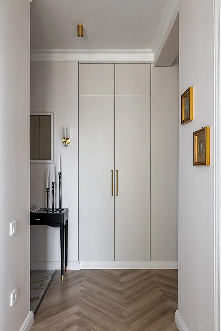 Laminat: Małe Mieszkanie Nowoczesny laminat w małym mieszkaniu: trendy 2026, optymalne wykorzystanie przestrzeni.