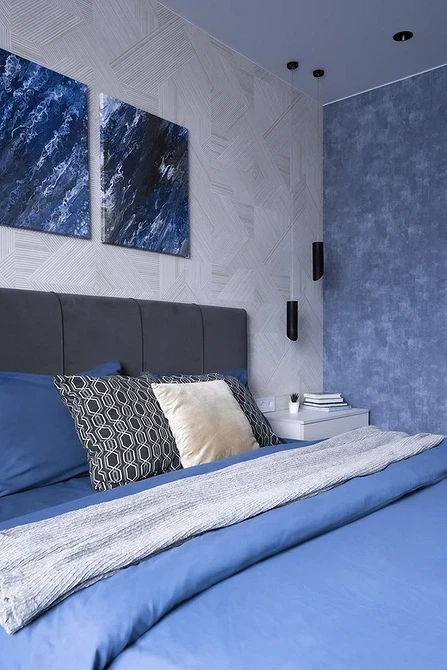 Modny żyrandol 2026: inspiracja do stworzenia przytulnego oświetlenia w salonie.