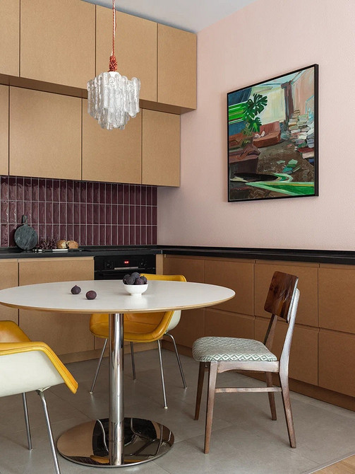 Płytki do Mieszkania Płytki do małego mieszkania 2026: jasne kolory i optyczne powiększenie przestrzeni.