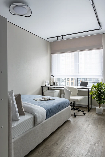 Chłodny oddech Chłodny kolor ścian optycznie powiększa i odświeża wnętrze. Idealny do małych pomieszczeń.