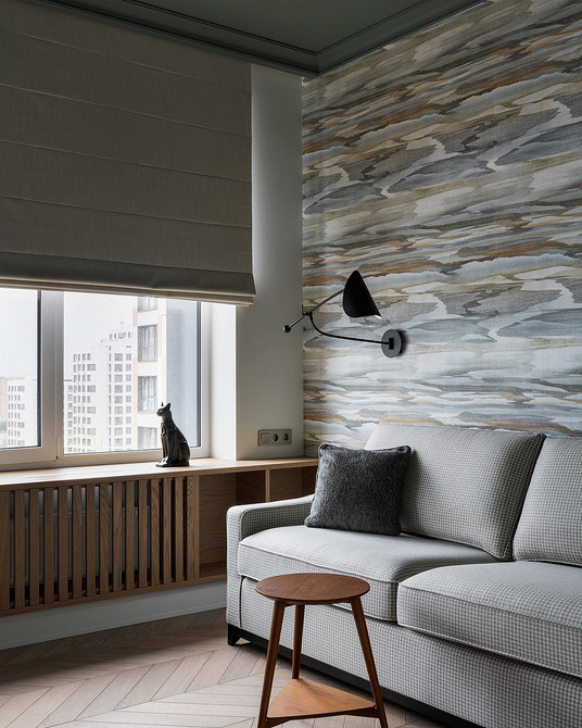 Modna tapeta imitująca fakturę w nowoczesnym salonie, trendy 2026