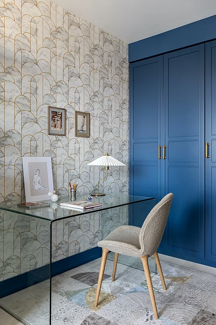 Gładkie linie w tapecie: minimalistyczny design i elegancja w nowoczesnym domu 2026.