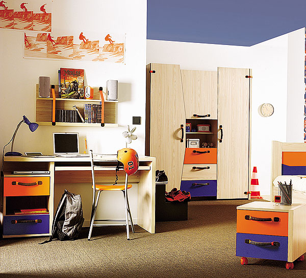 Biurko dziecięce z regulowaną wysokością, nowoczesny design pokoju ucznia 2026.